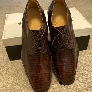 Brand new shoes .